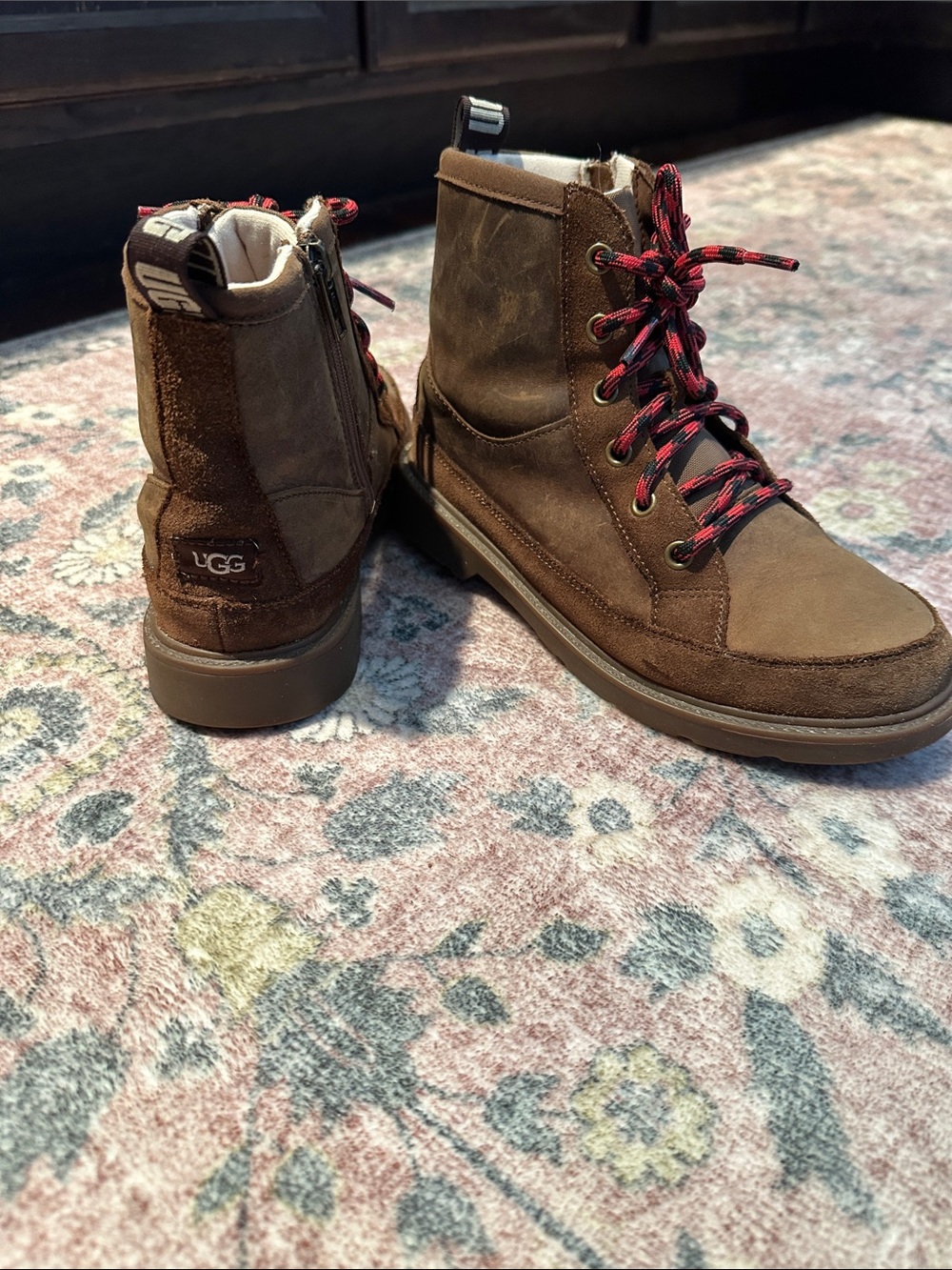 Boys Ugg Brown insulated Lace-Up Boots with Red Accents